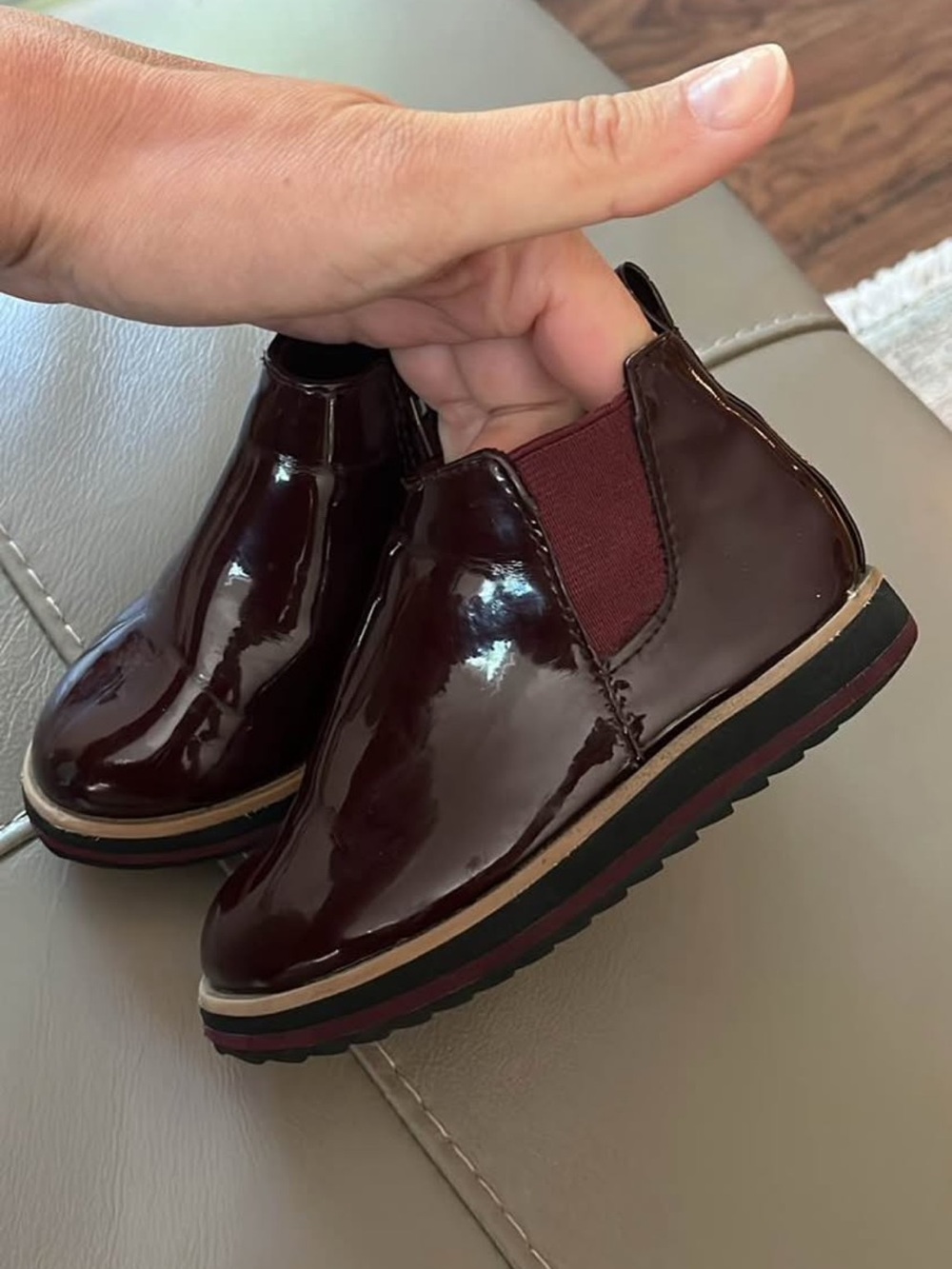 Zara baby Toddler Burgundy Chelsea Boots sz 23